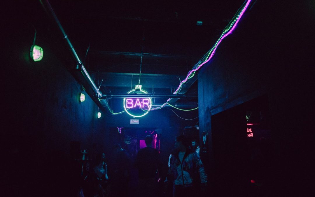 Explore the City’s Nightlife with a Wacky Los Angeles Bar Crawl