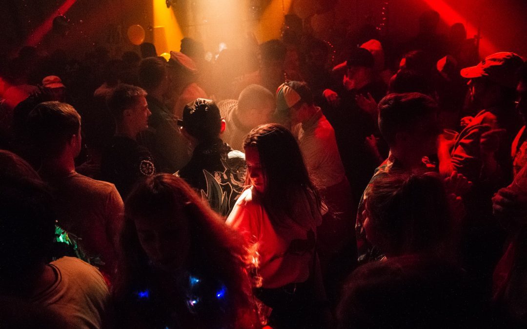 Skip the Line Hard Rock Cafe Florence Pub Crawl: Exploring Florence’s Nightlife