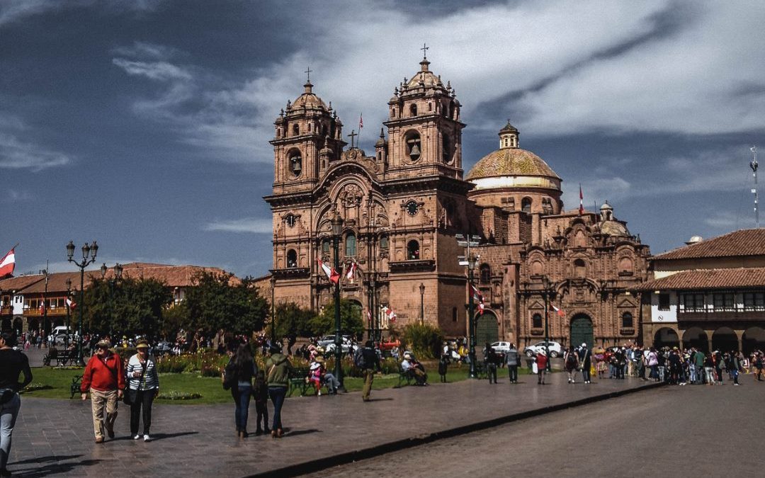 How to Plan Your Best of Cusco Night Tour, Pisco Sour Lessons, and Dinner Experience