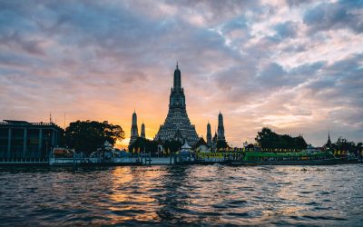 White Orchid Dinner Cruise with Dinner and Entertainment – Bangkok
